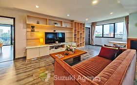 W8 Condo, Luxe 2 Bedroom Private Floor, Best Hip Central Bangkok Area, 5 Mins From Thonglo Bts Station